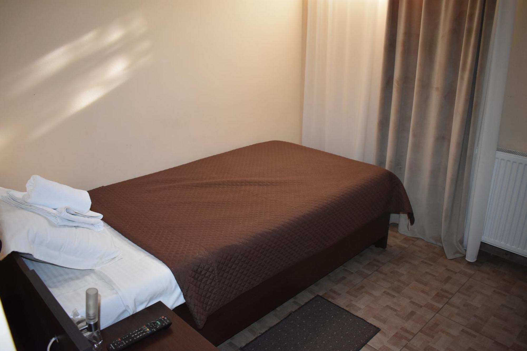 Garni Hotel Lion Jagodina Exterior photo