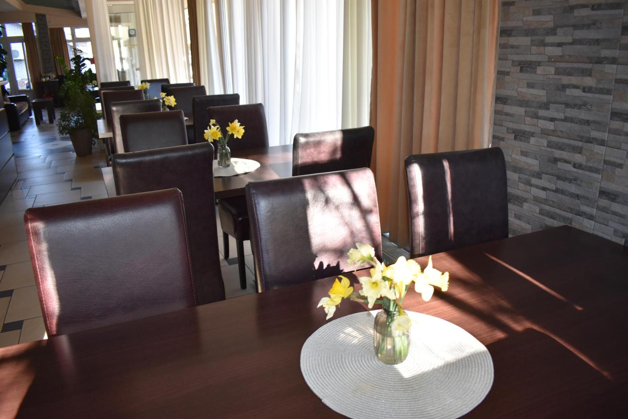 Garni Hotel Lion Jagodina Exterior photo